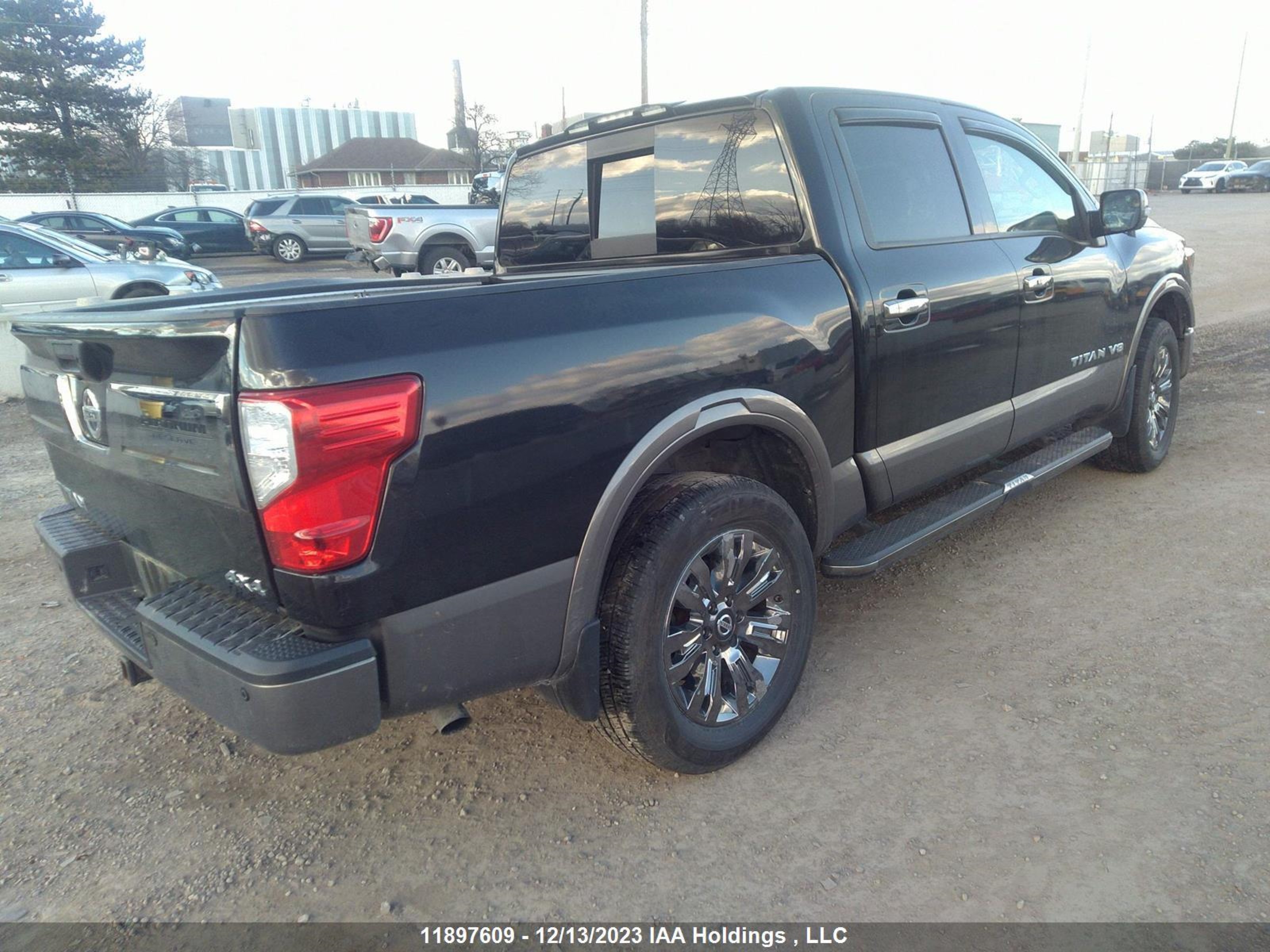 Photo 3 VIN: 1N6AA1E59JN542923 - NISSAN TITAN 