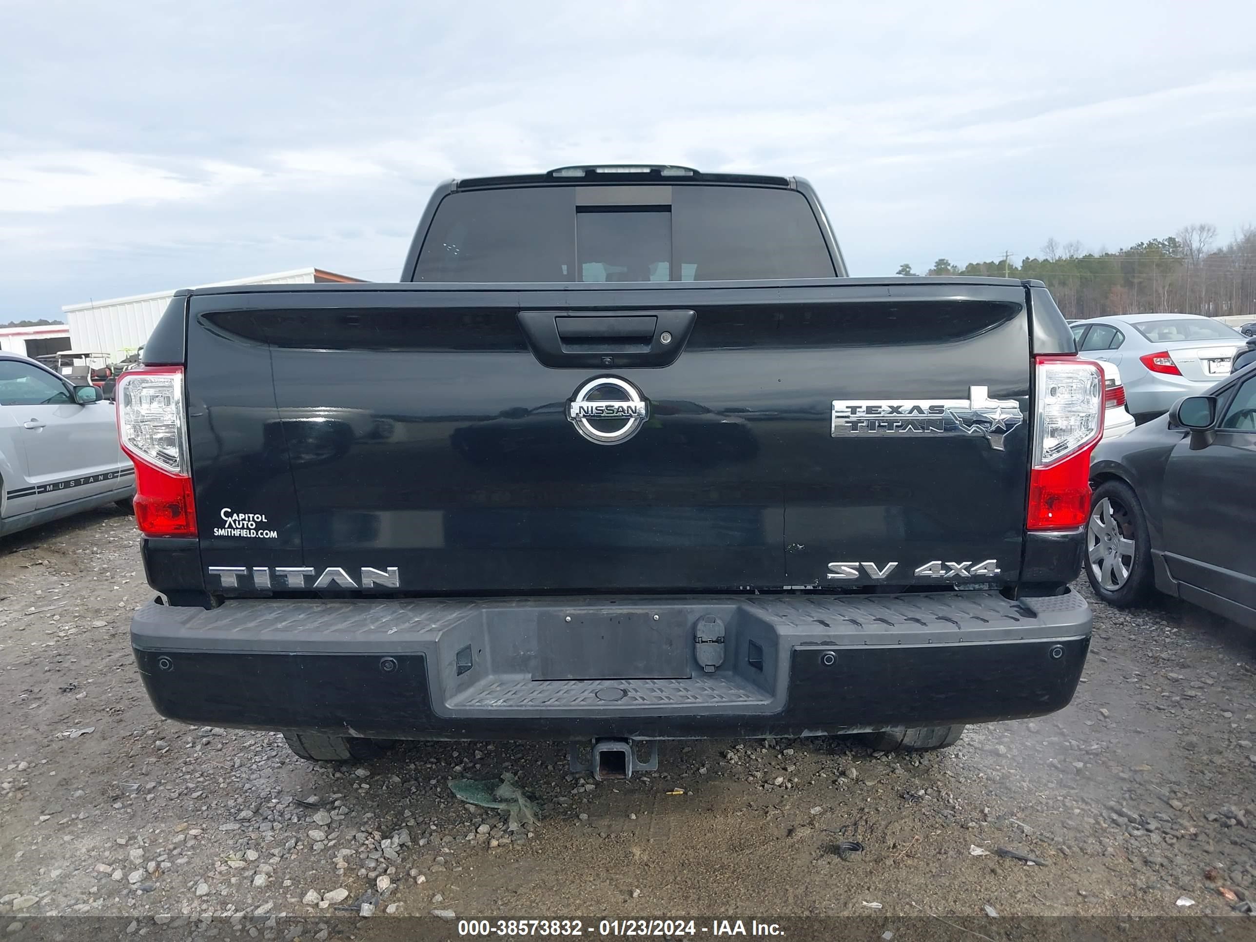 Photo 15 VIN: 1N6AA1E5XHN545937 - NISSAN TITAN 