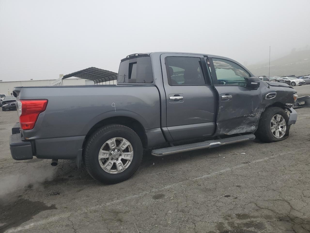 Photo 2 VIN: 1N6AA1E5XHN572197 - NISSAN TITAN 