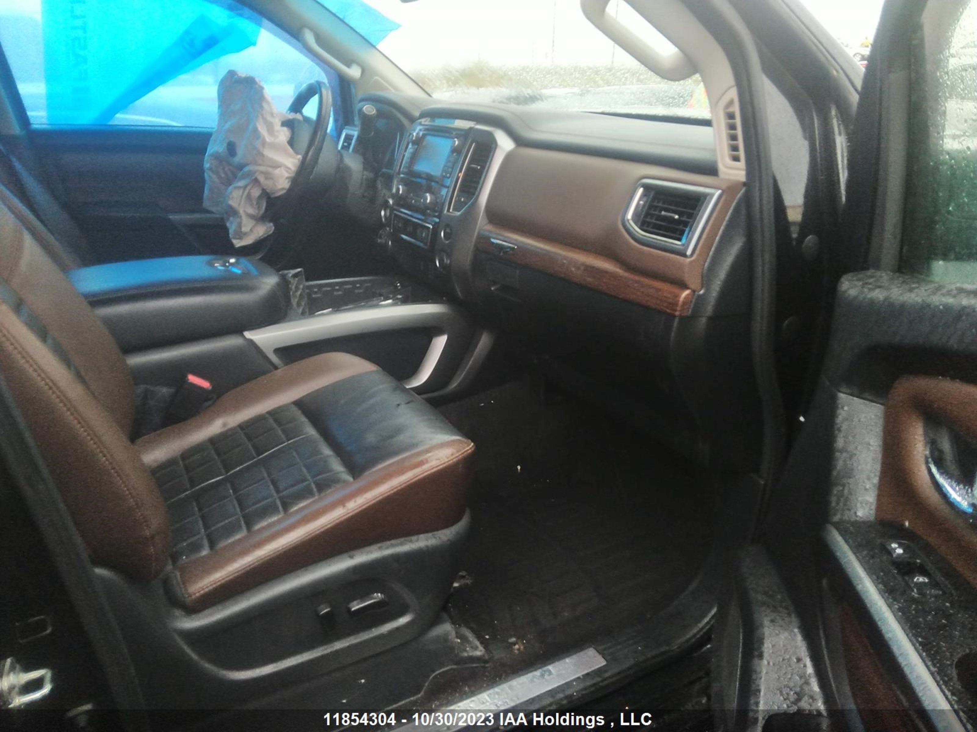 Photo 4 VIN: 1N6AA1E5XJN508098 - NISSAN TITAN 