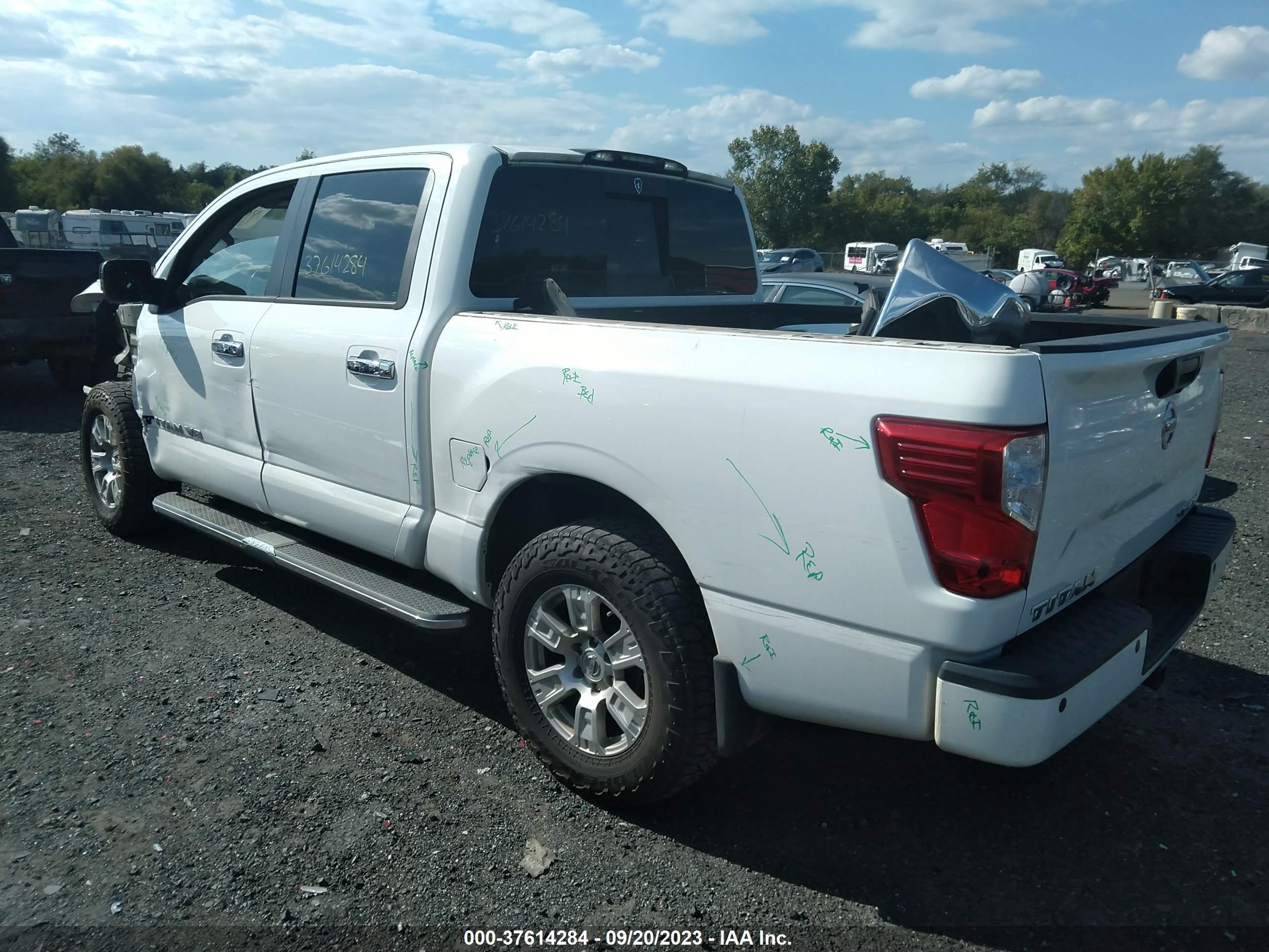 Photo 2 VIN: 1N6AA1E5XJN509333 - NISSAN TITAN 