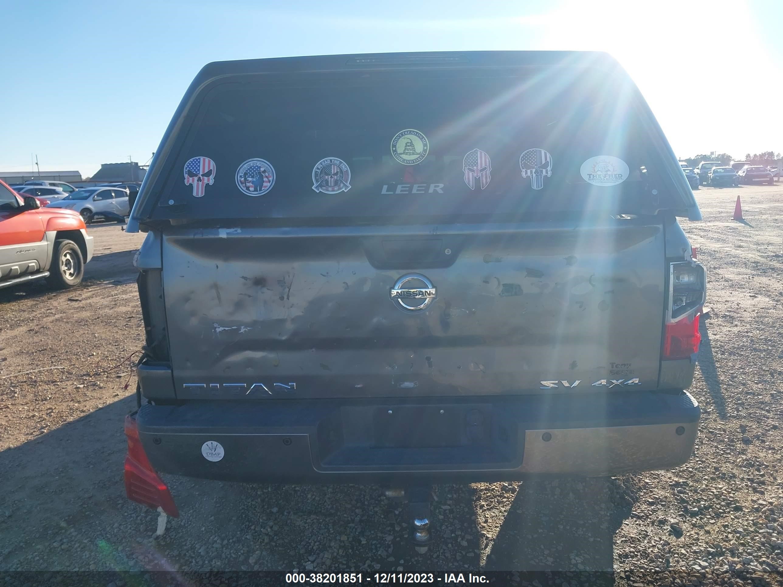 Photo 14 VIN: 1N6AA1E5XJN514449 - NISSAN TITAN 