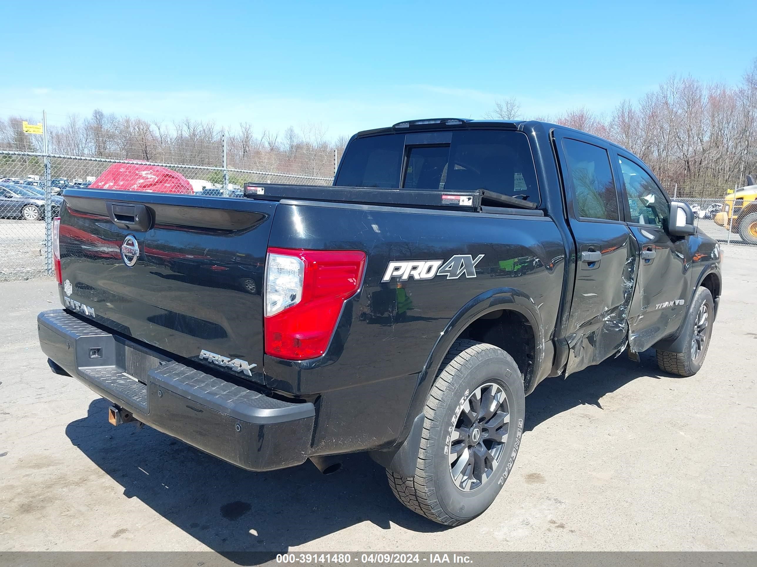 Photo 3 VIN: 1N6AA1E5XKN515232 - NISSAN TITAN 