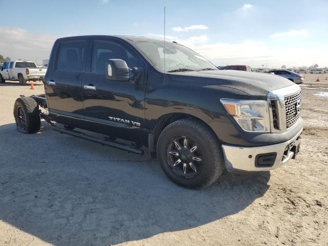 Photo 3 VIN: 1N6AA1E60JN525503 - NISSAN TITAN 