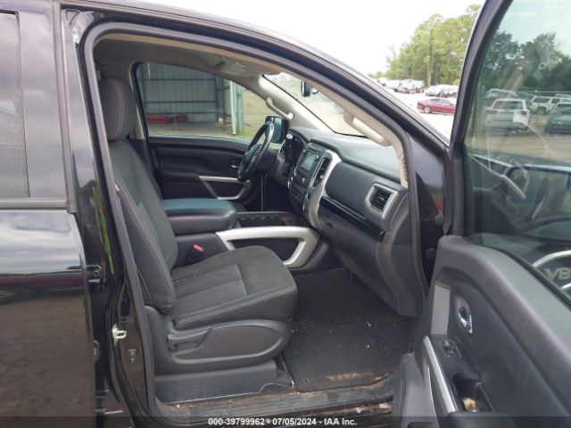 Photo 4 VIN: 1N6AA1E61HN517050 - NISSAN TITAN 