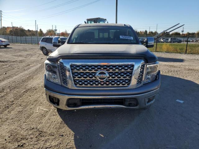 Photo 4 VIN: 1N6AA1E62HN561915 - NISSAN TITAN 