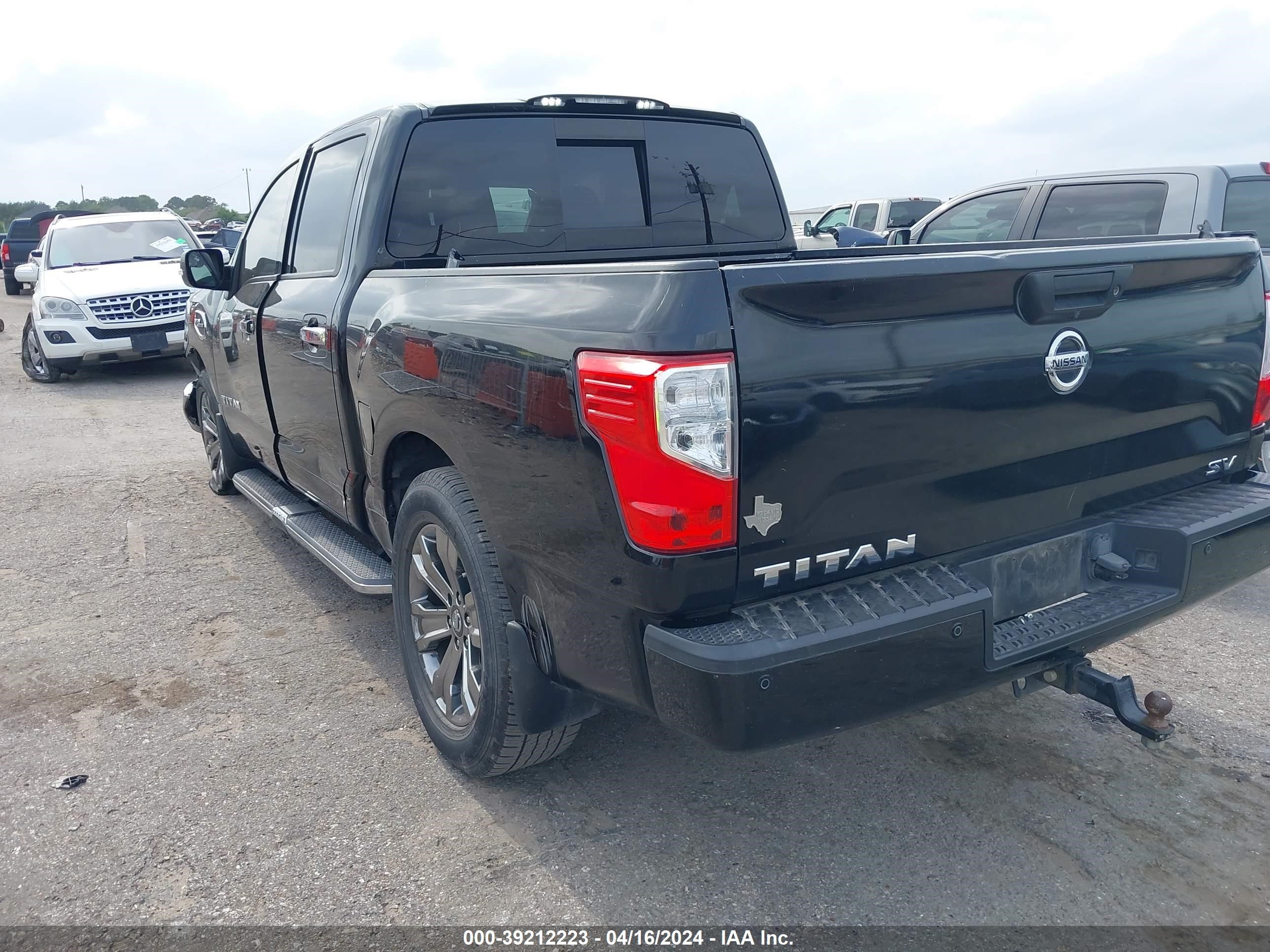 Photo 2 VIN: 1N6AA1E63HN559266 - NISSAN TITAN 