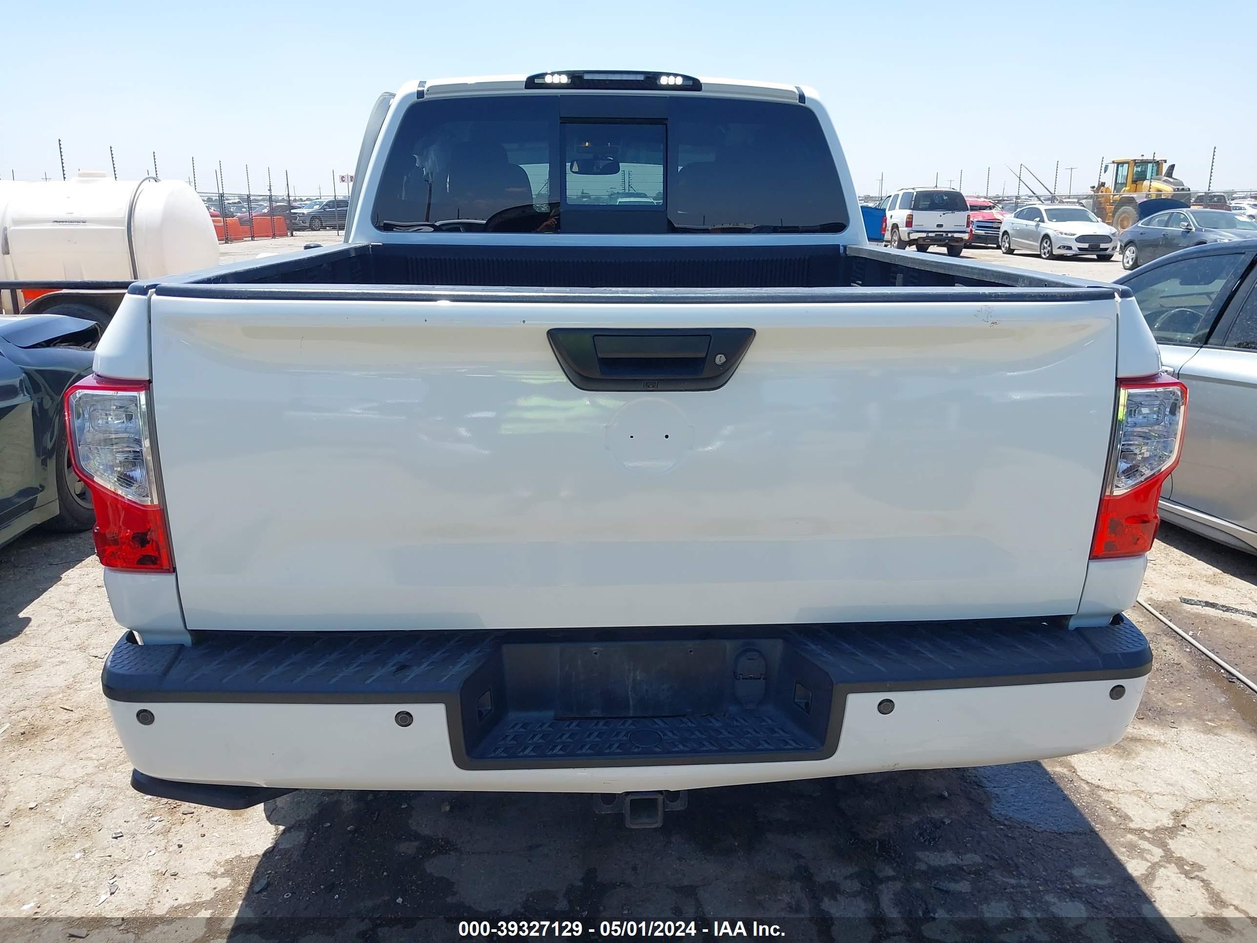 Photo 15 VIN: 1N6AA1E63JN546023 - NISSAN TITAN 