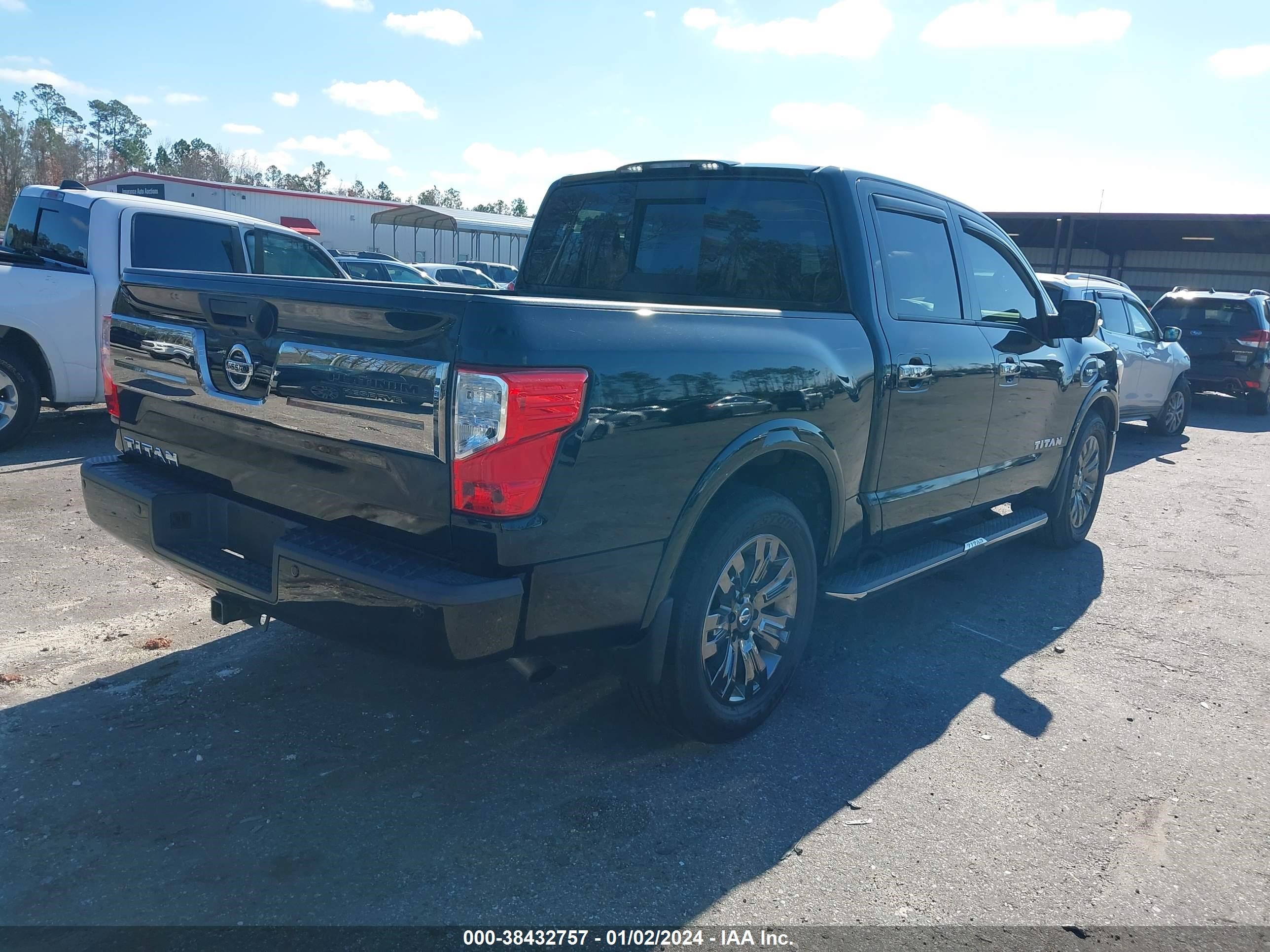 Photo 3 VIN: 1N6AA1E64HN505264 - NISSAN TITAN 