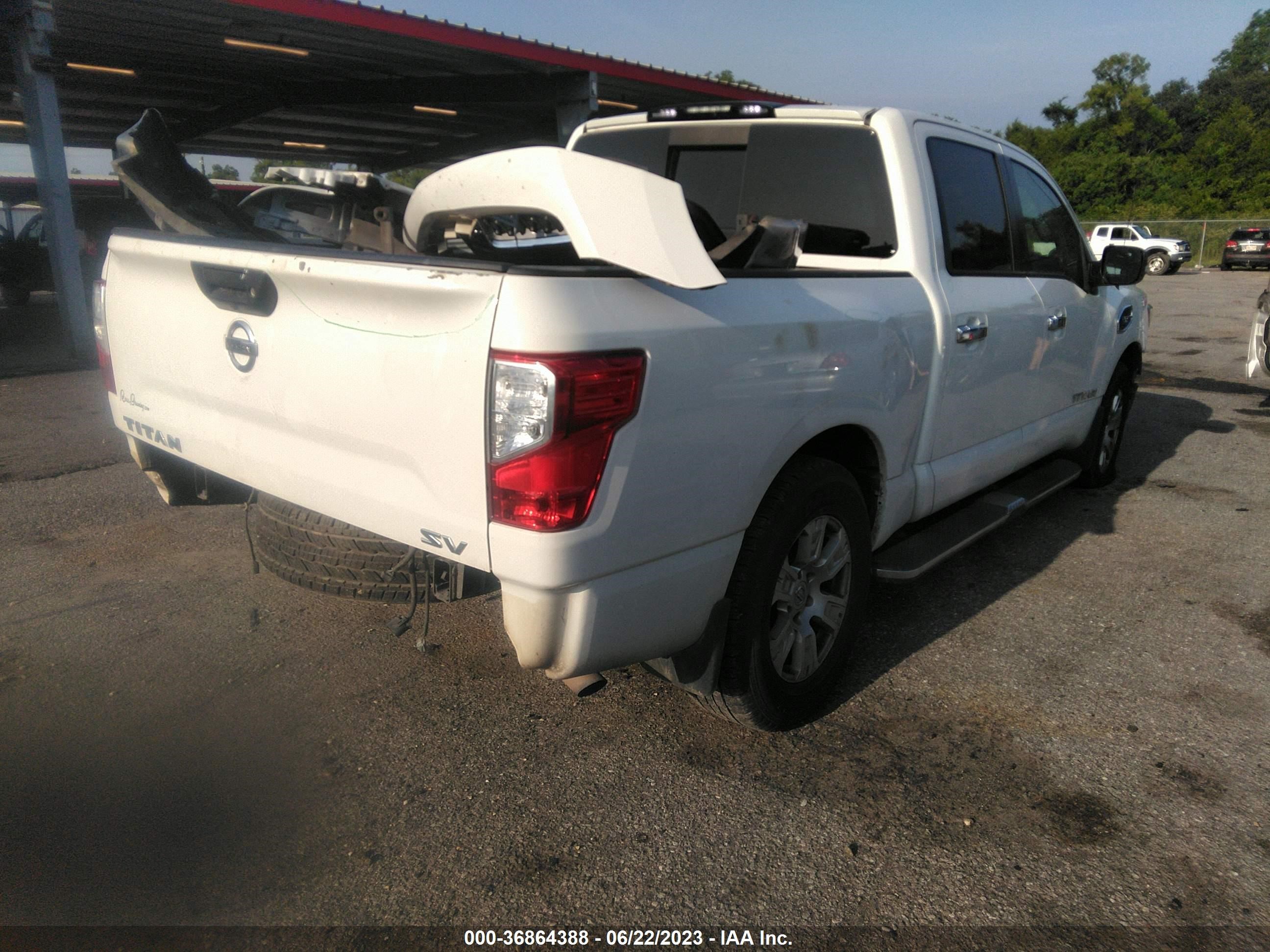 Photo 3 VIN: 1N6AA1E64HN534733 - NISSAN TITAN 