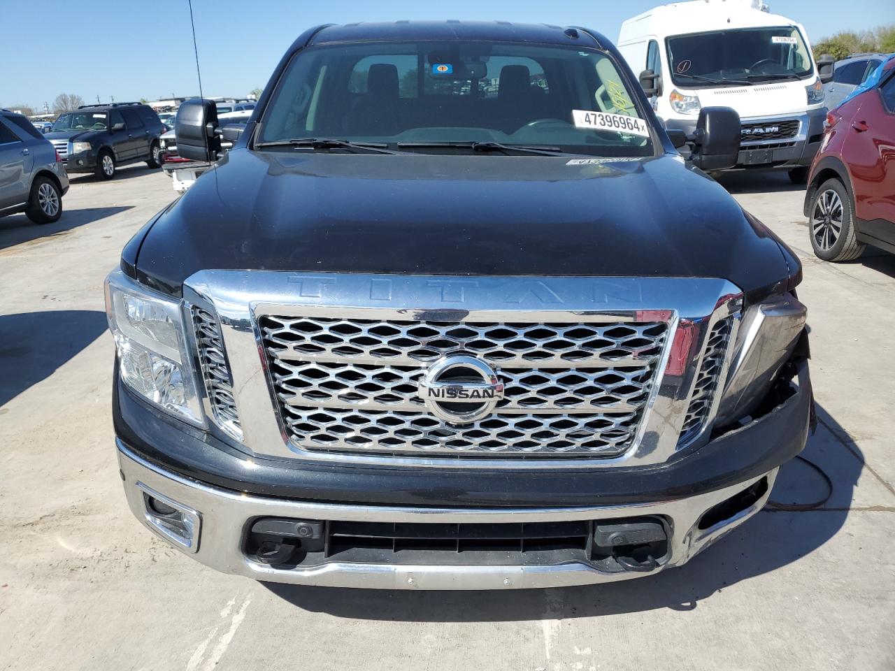 Photo 4 VIN: 1N6AA1E65HN570057 - NISSAN TITAN 