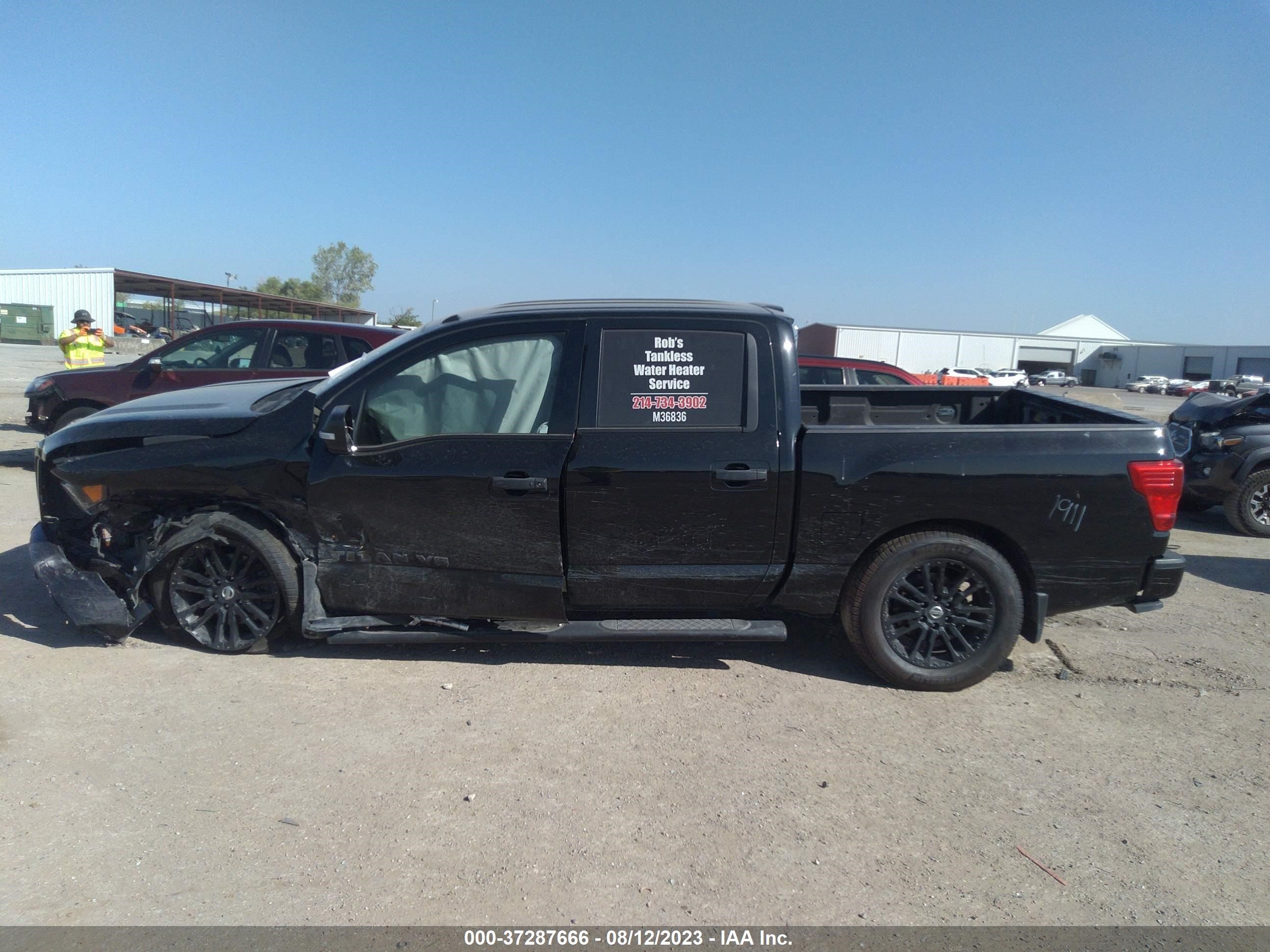 Photo 12 VIN: 1N6AA1E65KN529712 - NISSAN TITAN 