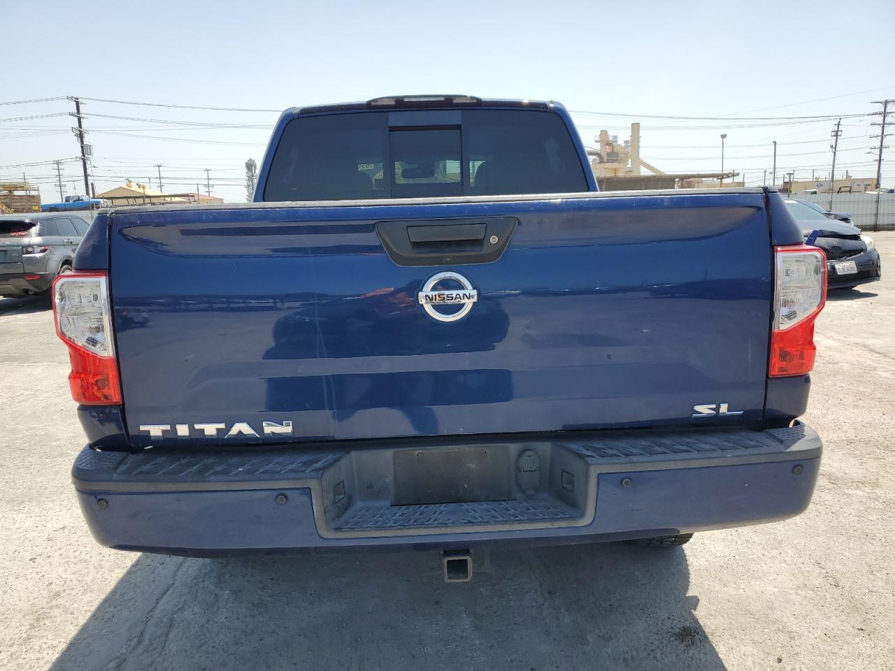 Photo 5 VIN: 1N6AA1E67HN508885 - NISSAN TITAN 