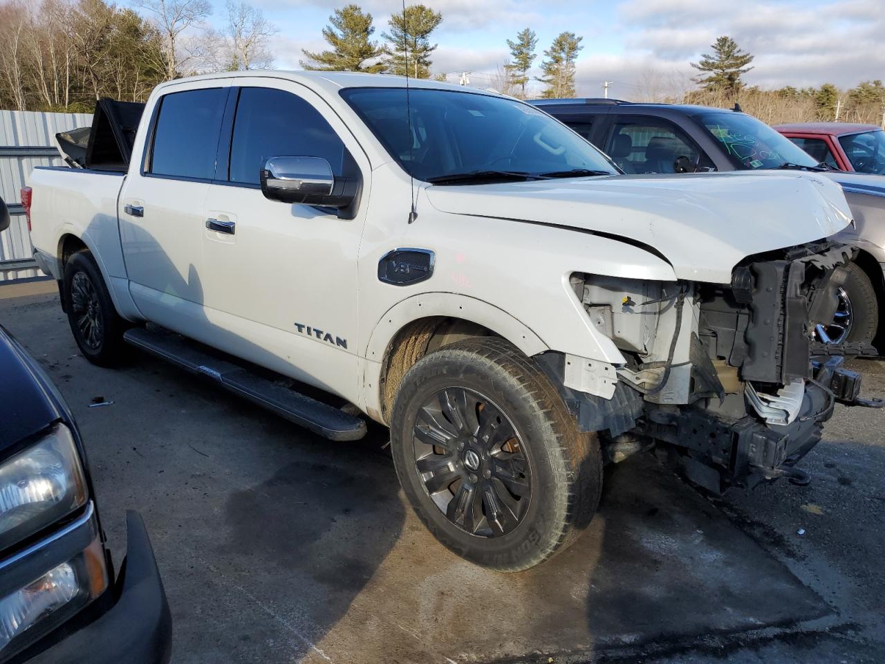 Photo 3 VIN: 1N6AA1E68HN506742 - NISSAN TITAN 