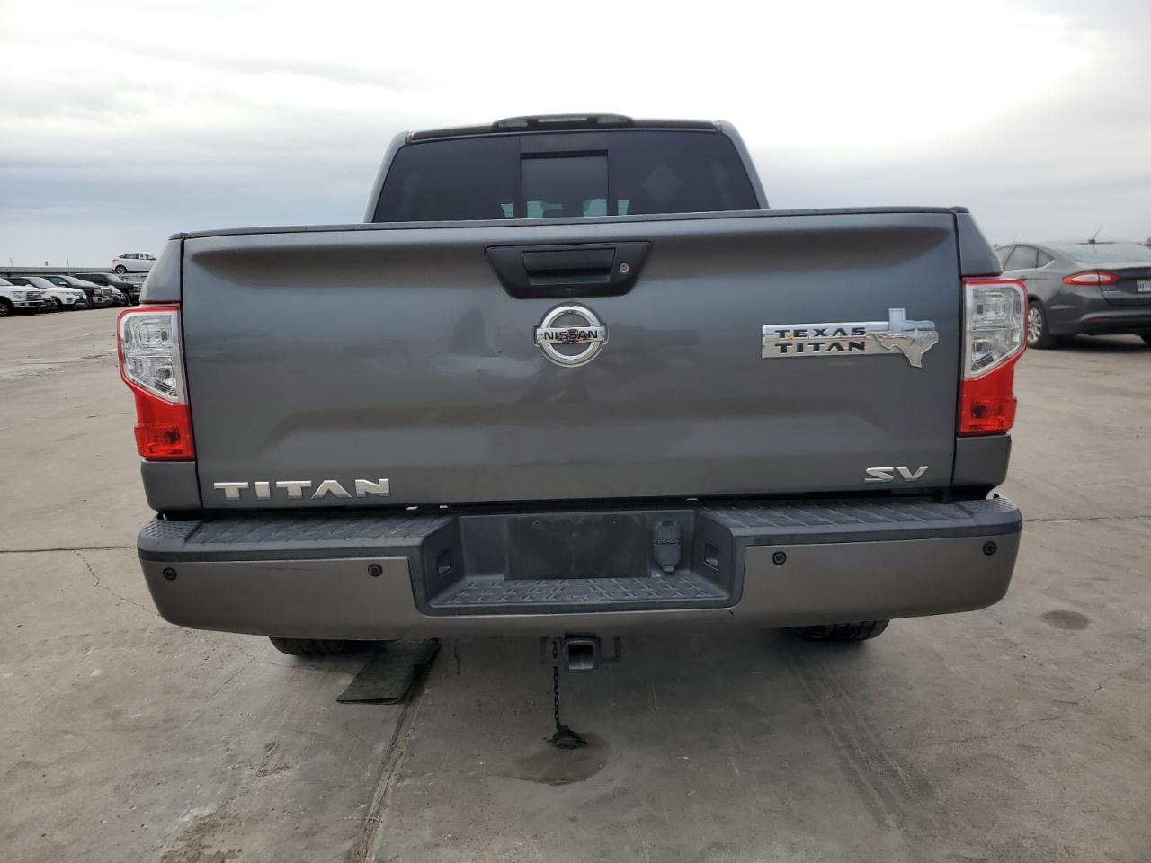 Photo 5 VIN: 1N6AA1E68JN502339 - NISSAN TITAN 