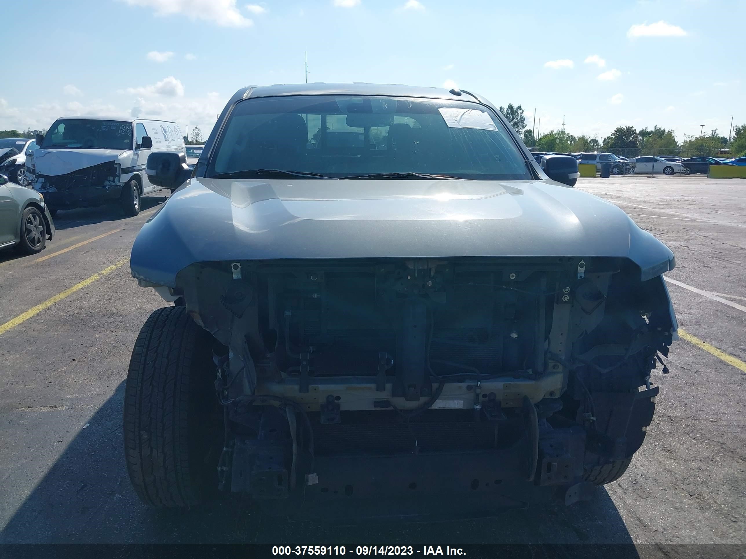 Photo 12 VIN: 1N6AA1E68JN533154 - NISSAN TITAN 