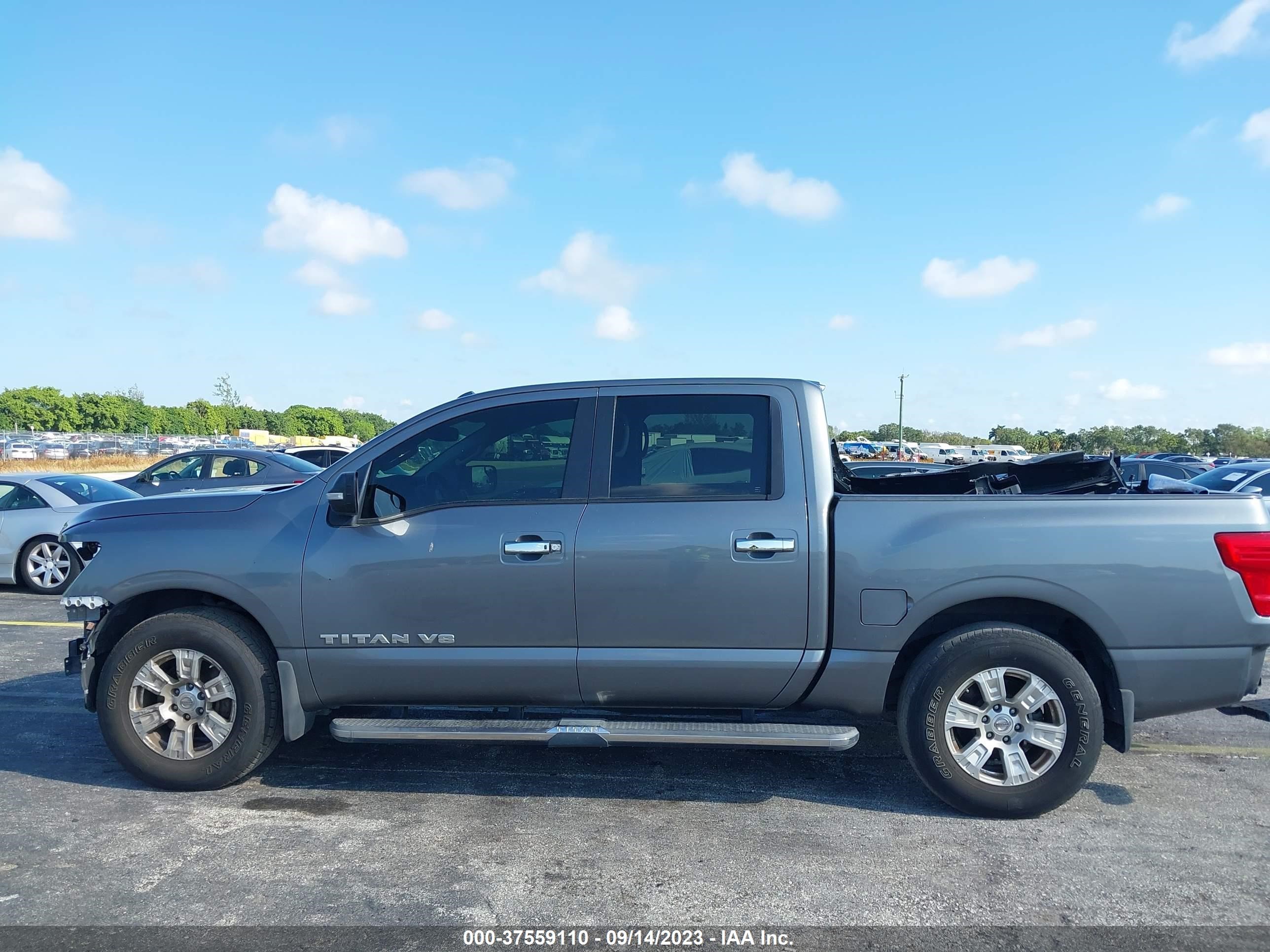 Photo 14 VIN: 1N6AA1E68JN533154 - NISSAN TITAN 