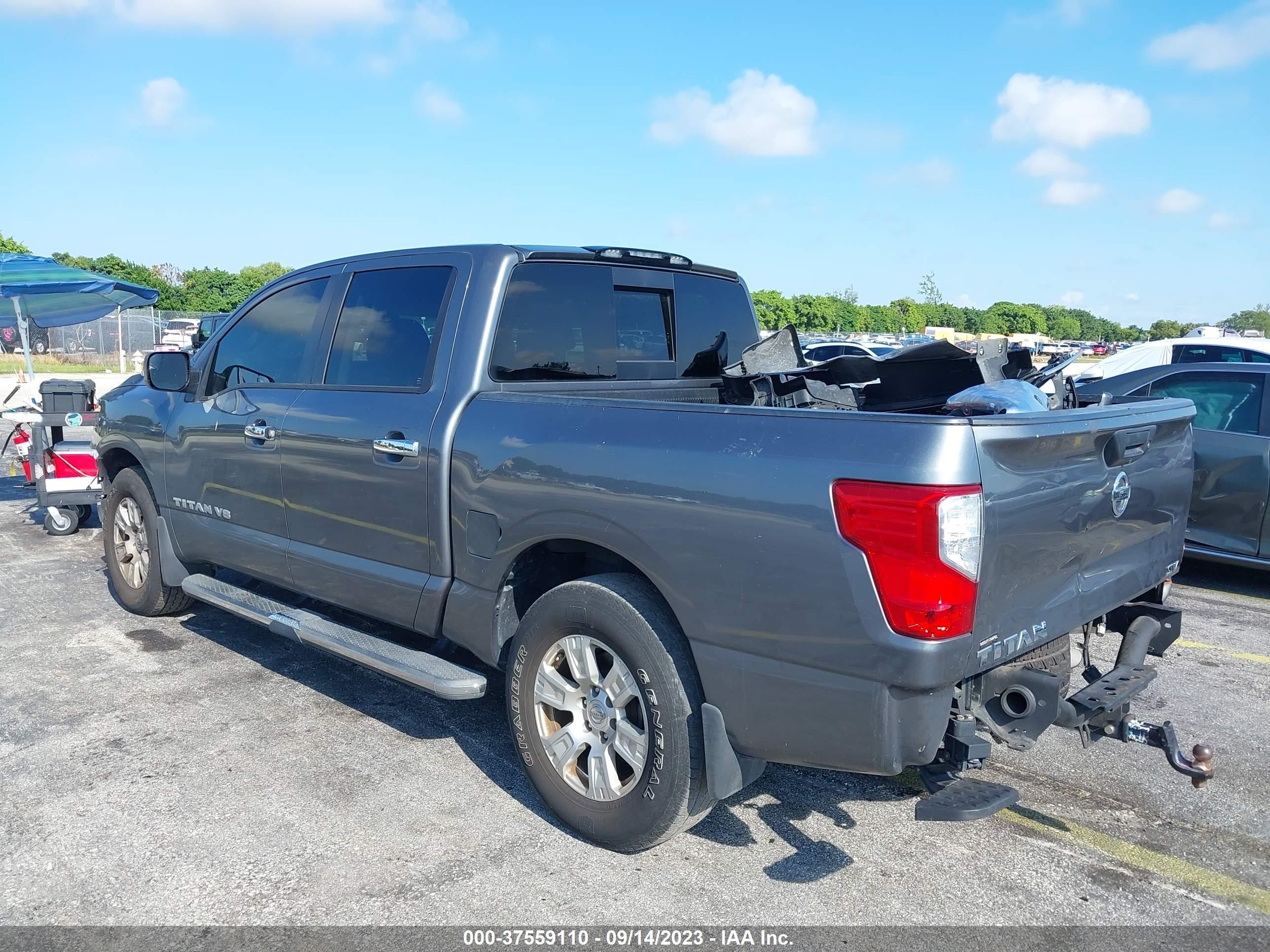 Photo 2 VIN: 1N6AA1E68JN533154 - NISSAN TITAN 