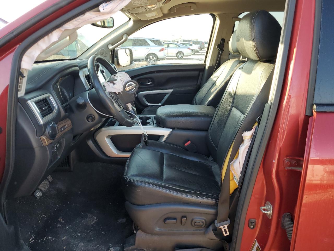 Photo 6 VIN: 1N6AA1E69HN532430 - NISSAN TITAN 