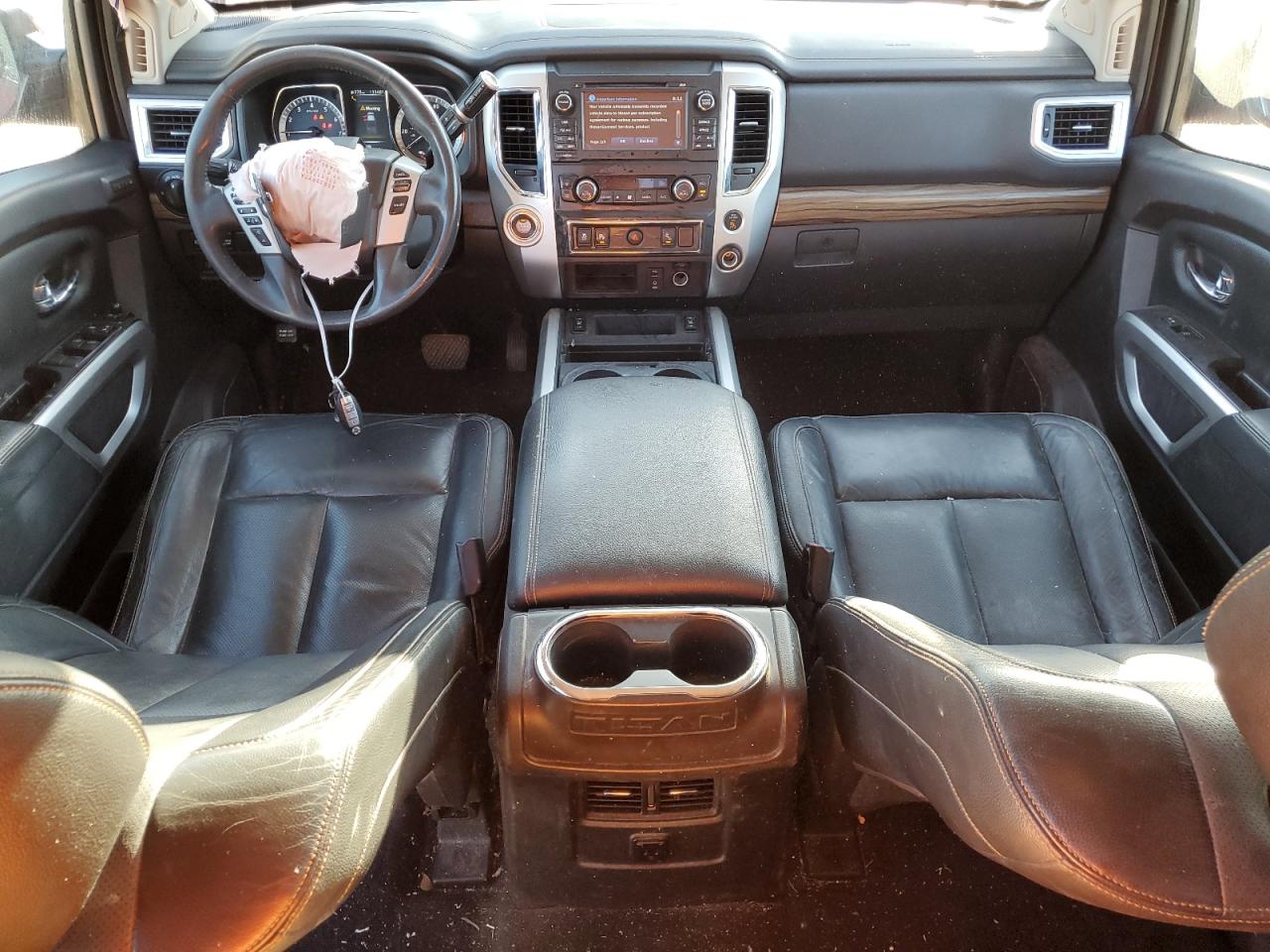 Photo 7 VIN: 1N6AA1E69HN532430 - NISSAN TITAN 