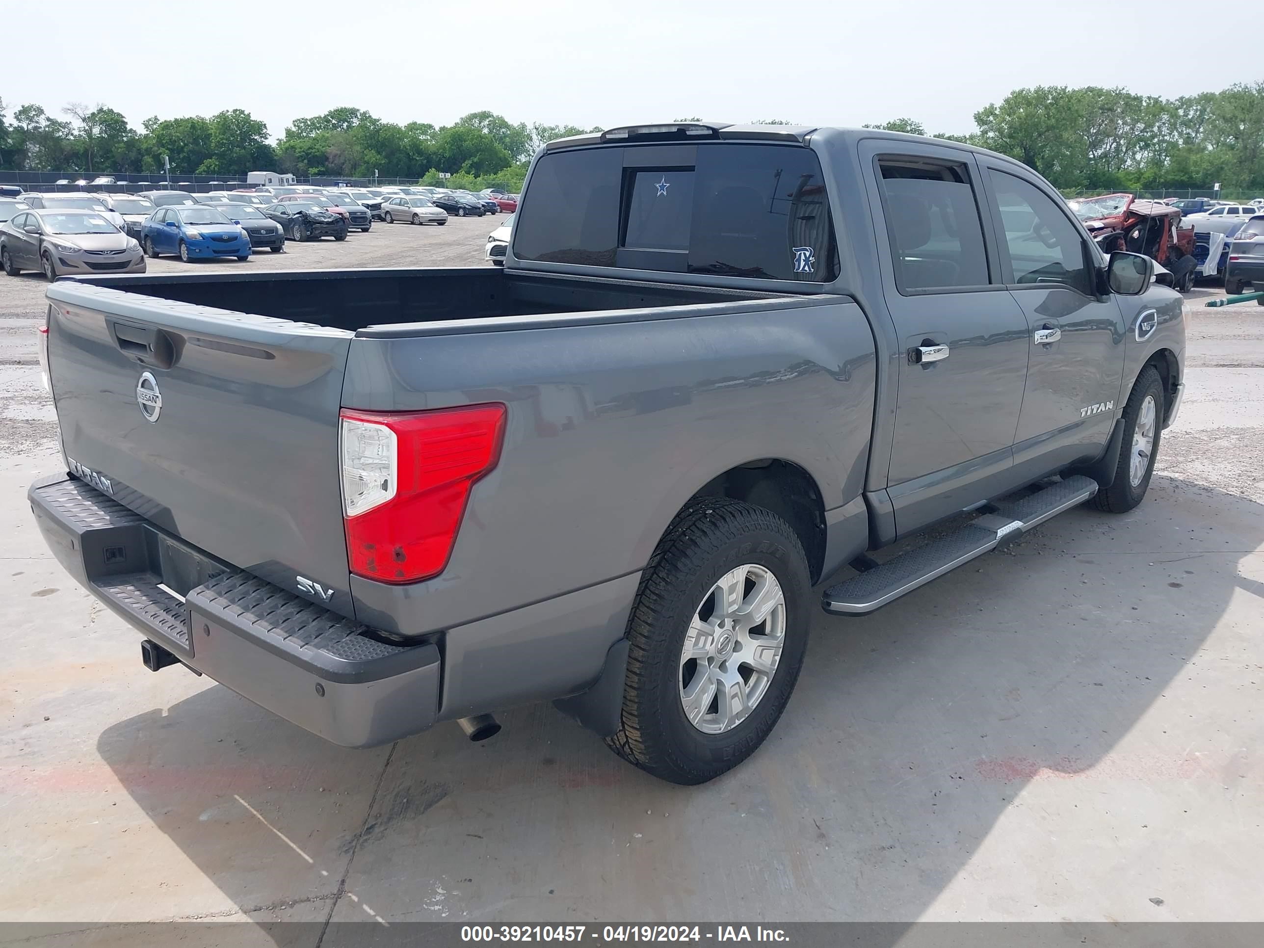 Photo 3 VIN: 1N6AA1E69HN533349 - NISSAN TITAN 