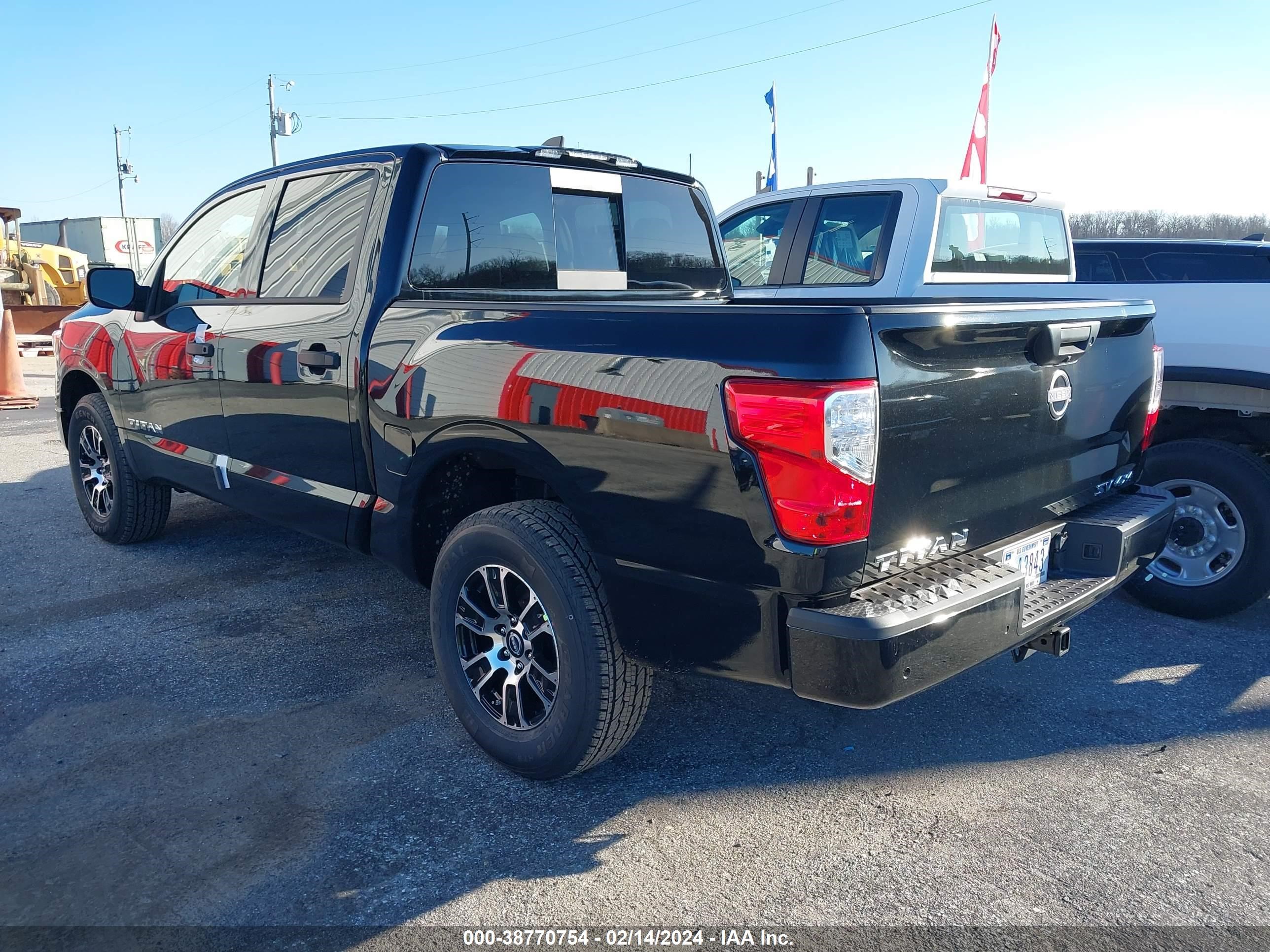 Photo 2 VIN: 1N6AA1EC6RN109439 - NISSAN TITAN 