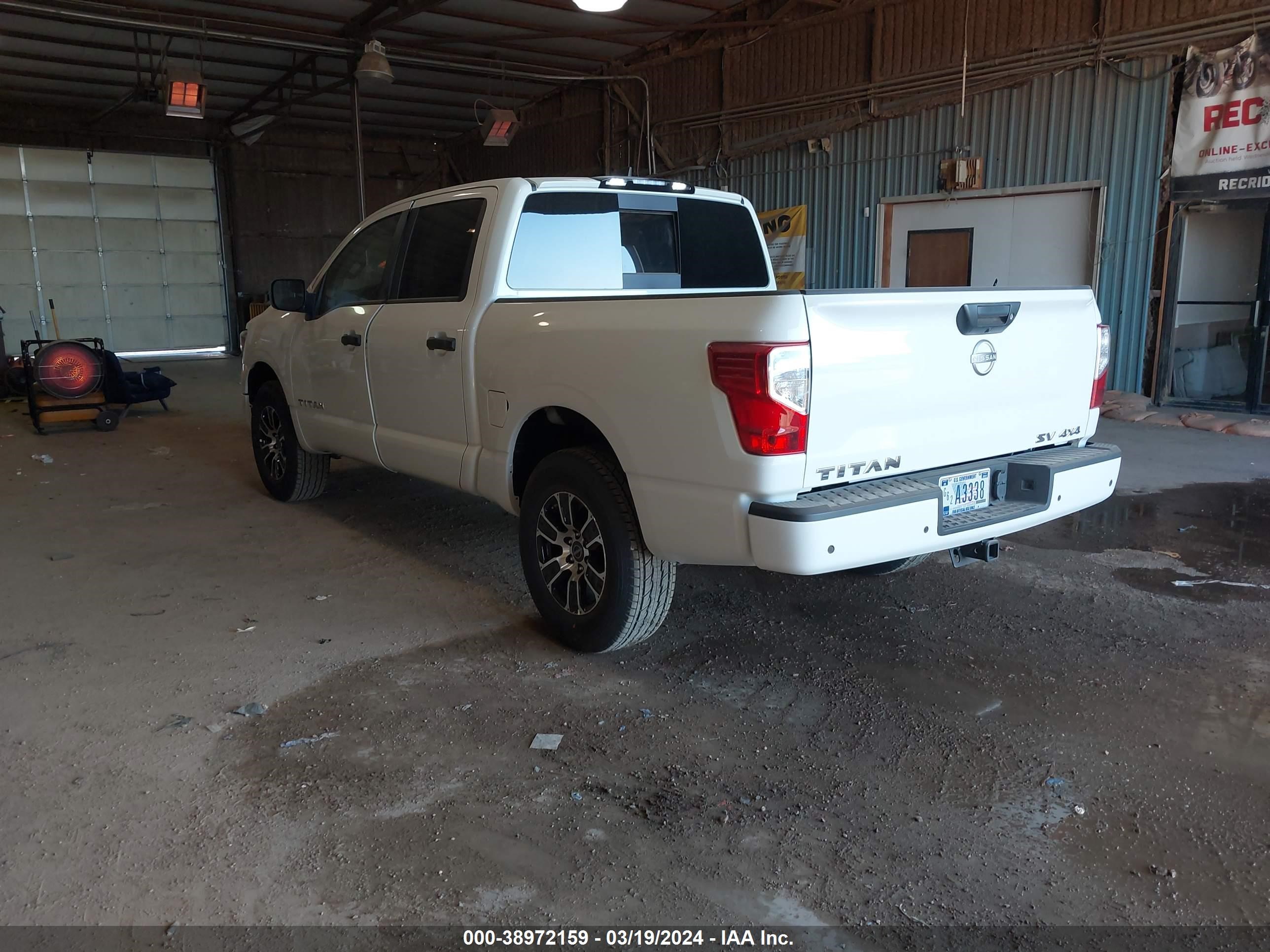 Photo 2 VIN: 1N6AA1EC6RN109683 - NISSAN TITAN 