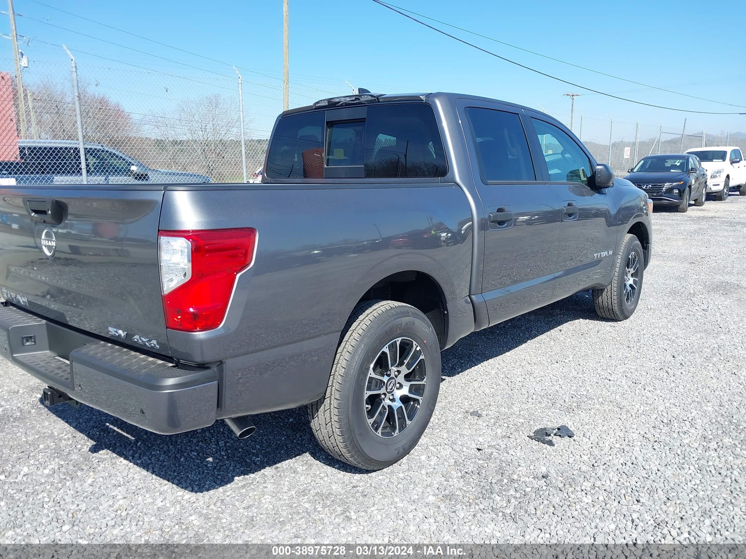 Photo 3 VIN: 1N6AA1EC8RN110091 - NISSAN TITAN 