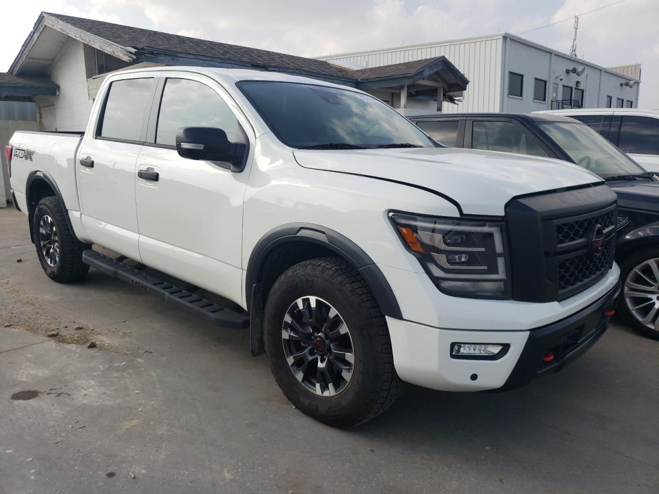 Photo 4 VIN: 1N6AA1ED1PN105806 - NISSAN TITAN 