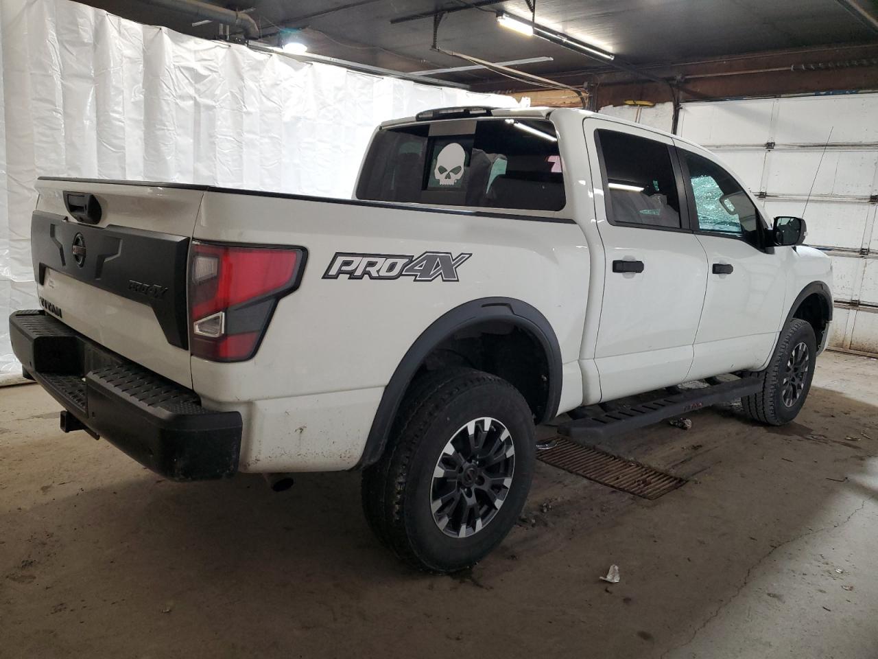 Photo 2 VIN: 1N6AA1ED3LN501679 - NISSAN TITAN 