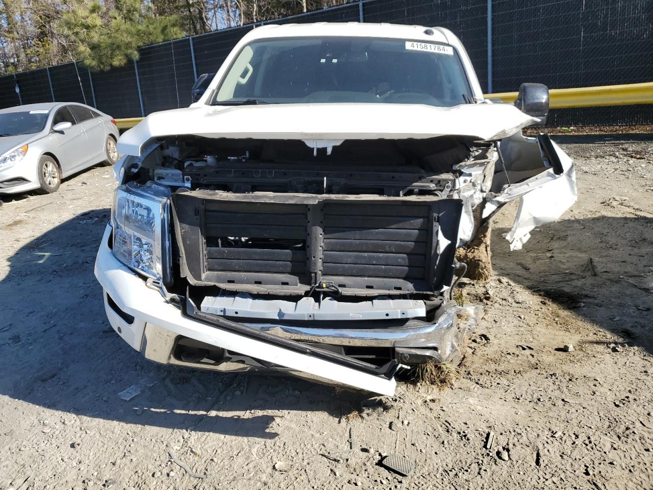 Photo 4 VIN: 1N6AA1ED6MN526447 - NISSAN TITAN 