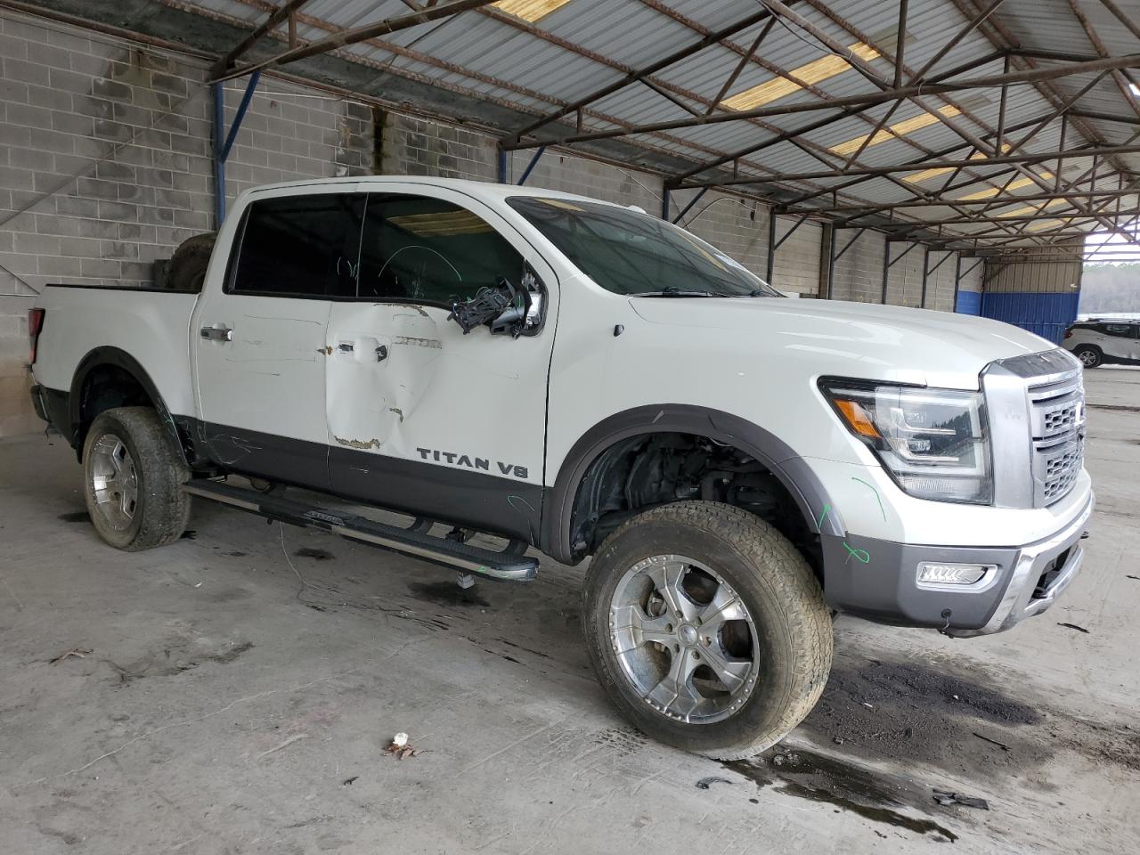 Photo 3 VIN: 1N6AA1ED8LN504884 - NISSAN TITAN 