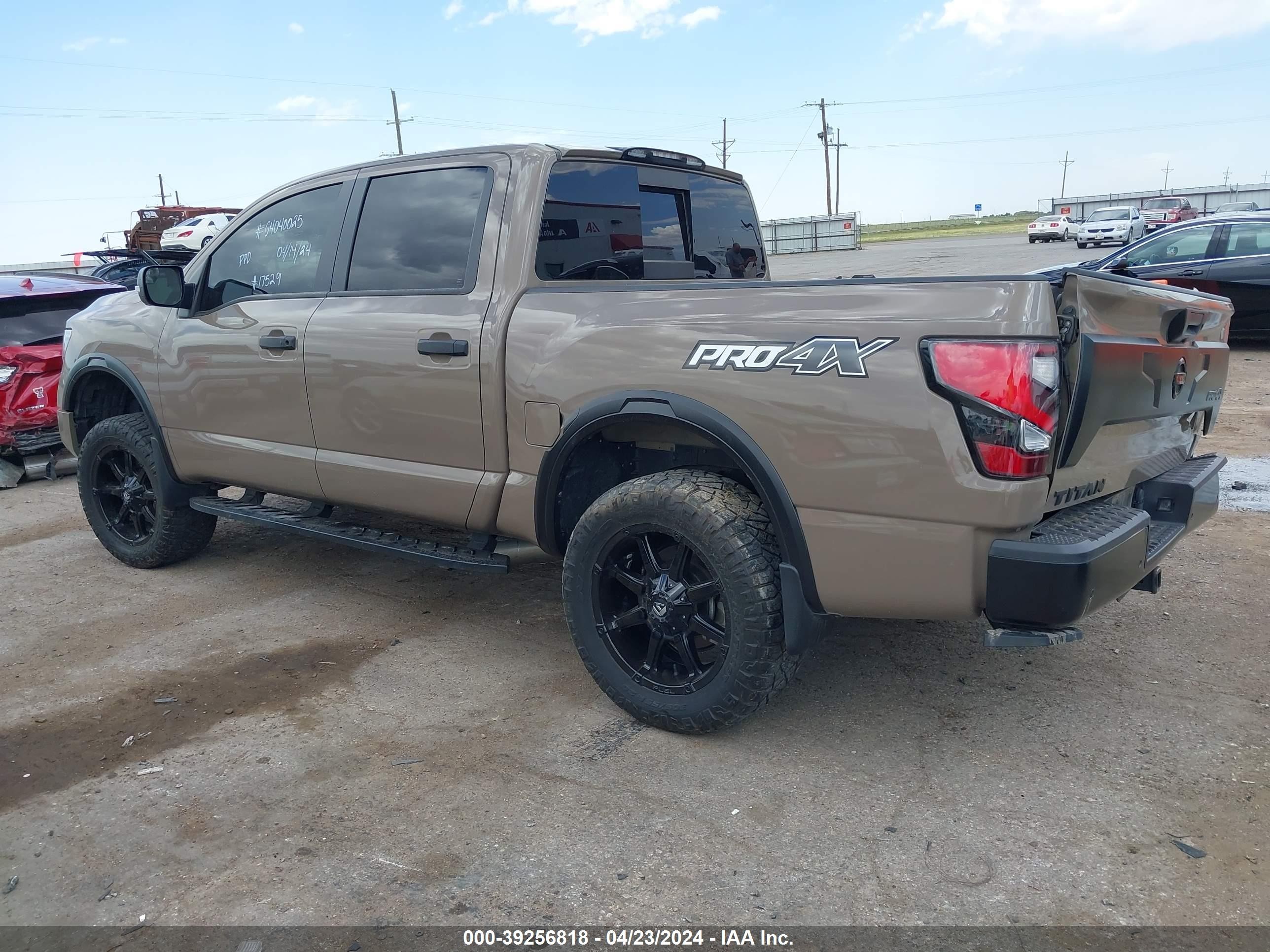 Photo 2 VIN: 1N6AA1ED9LN511326 - NISSAN TITAN 