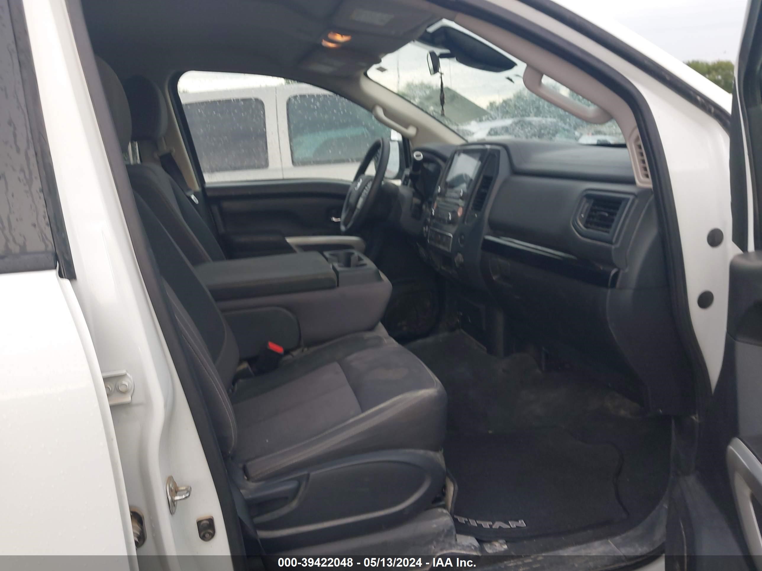 Photo 4 VIN: 1N6AA1EE7NN104911 - NISSAN TITAN 