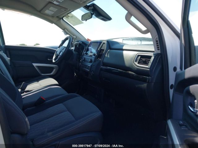 Photo 4 VIN: 1N6AA1EE8RN103076 - NISSAN TITAN 