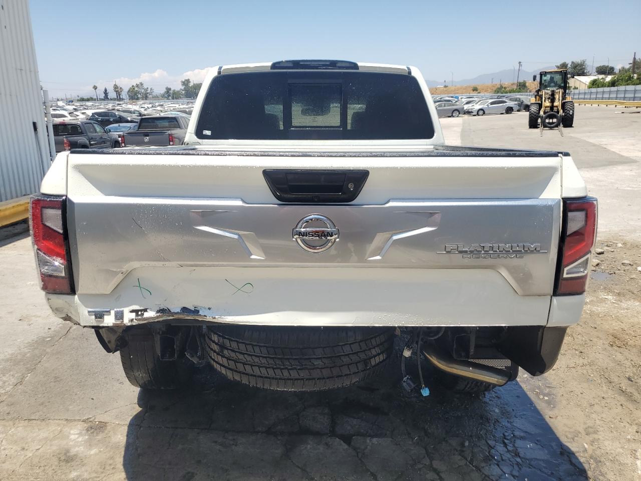 Photo 13 VIN: 1N6AA1EF0MN530897 - NISSAN TITAN 