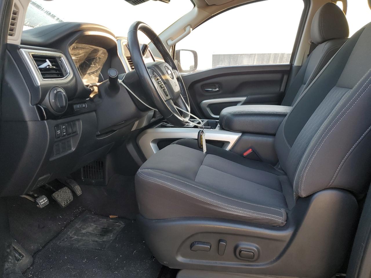 Photo 6 VIN: 1N6AA1EF1MN521075 - NISSAN TITAN 