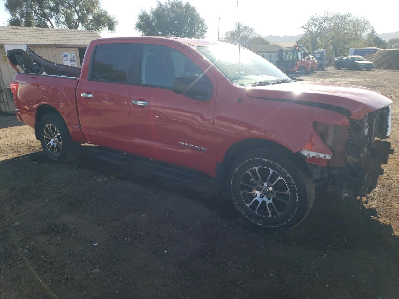 Photo 3 VIN: 1N6AA1EF1MN536398 - NISSAN TITAN 