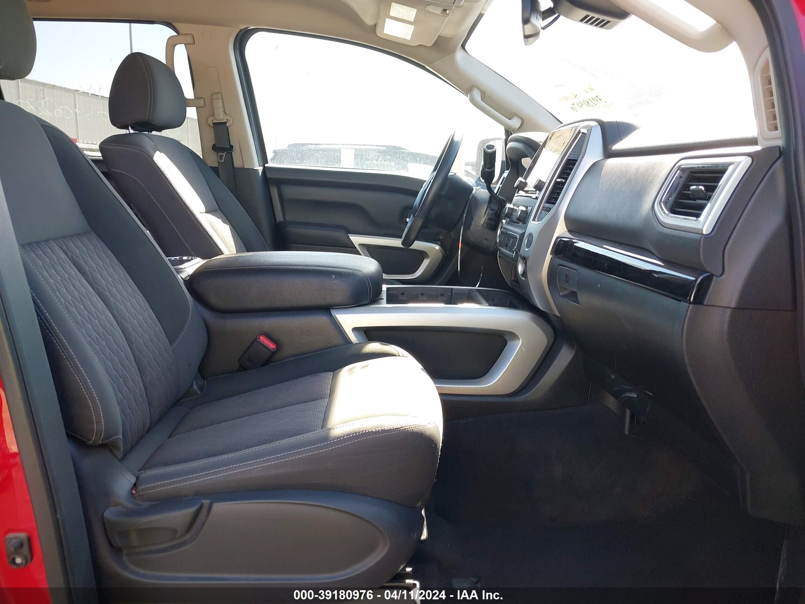 Photo 4 VIN: 1N6AA1EF5MN508037 - NISSAN TITAN 