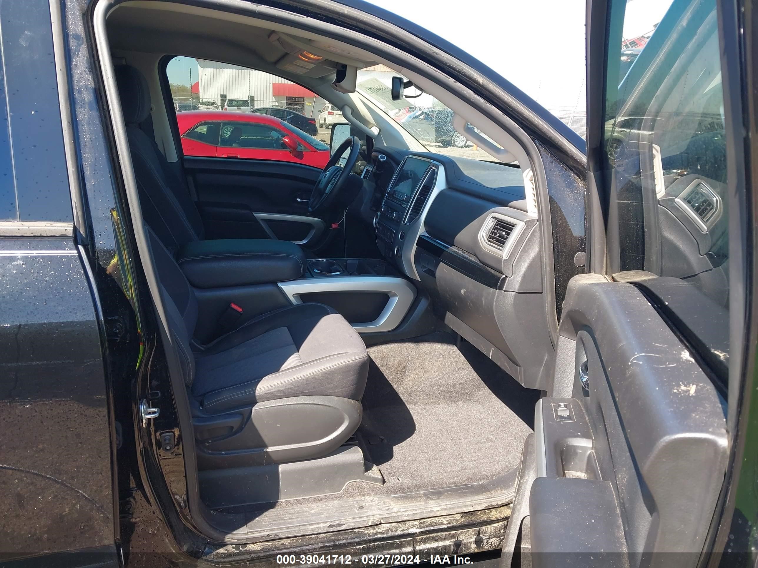 Photo 4 VIN: 1N6AA1EF7MN516026 - NISSAN TITAN 