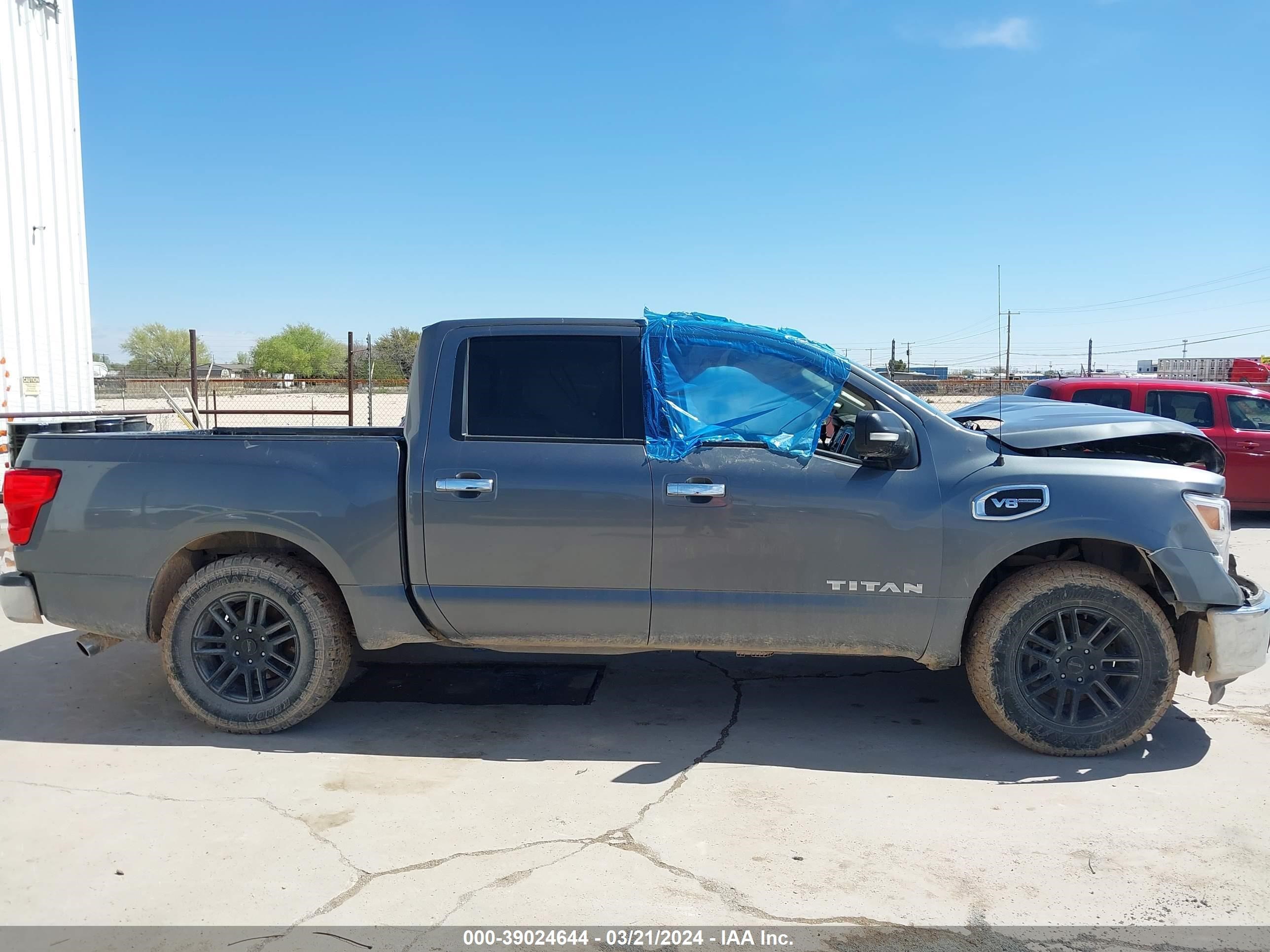 Photo 12 VIN: 1N6AA1EK0HN504223 - NISSAN TITAN 