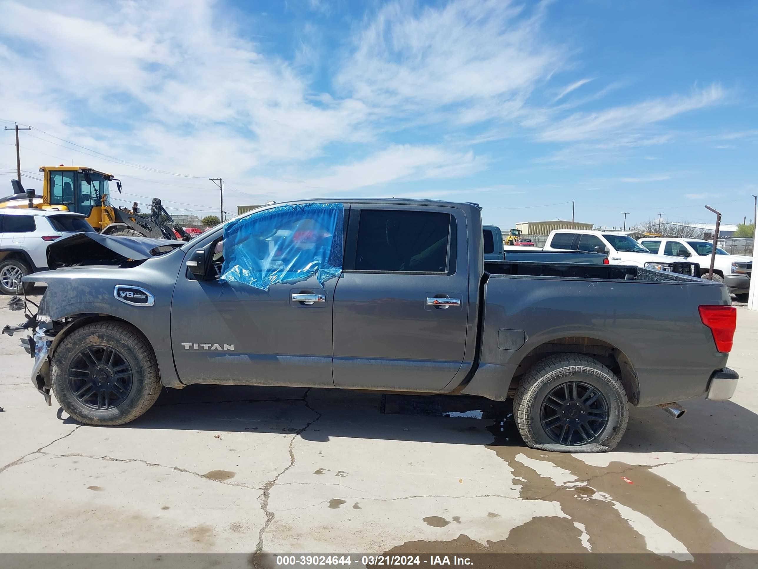 Photo 13 VIN: 1N6AA1EK0HN504223 - NISSAN TITAN 