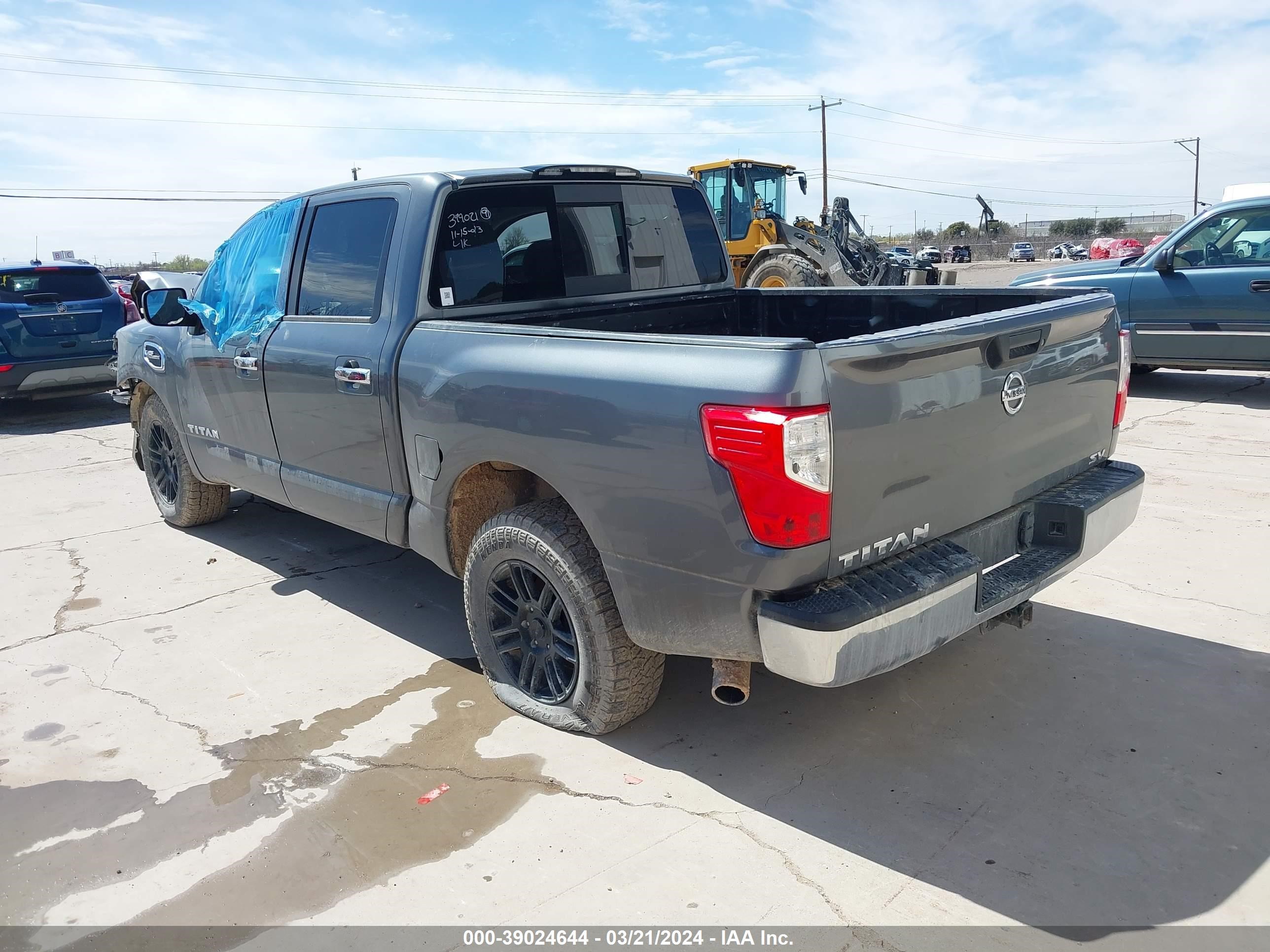 Photo 2 VIN: 1N6AA1EK0HN504223 - NISSAN TITAN 