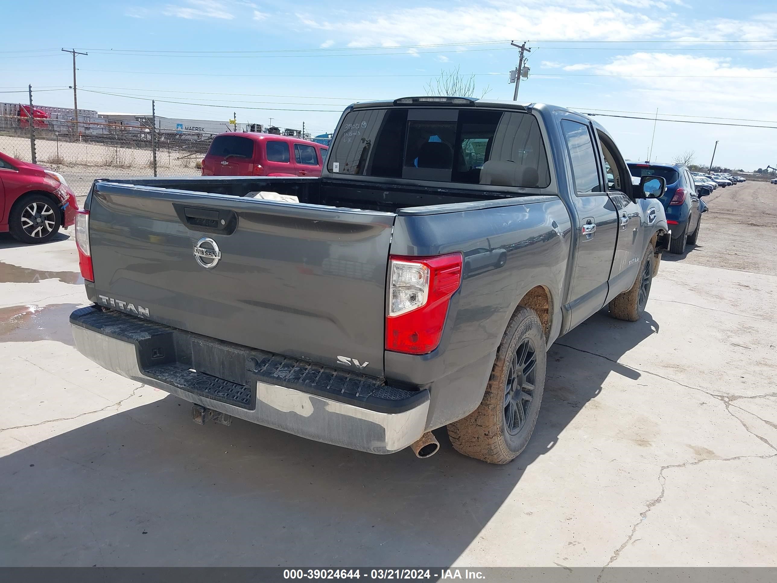 Photo 3 VIN: 1N6AA1EK0HN504223 - NISSAN TITAN 