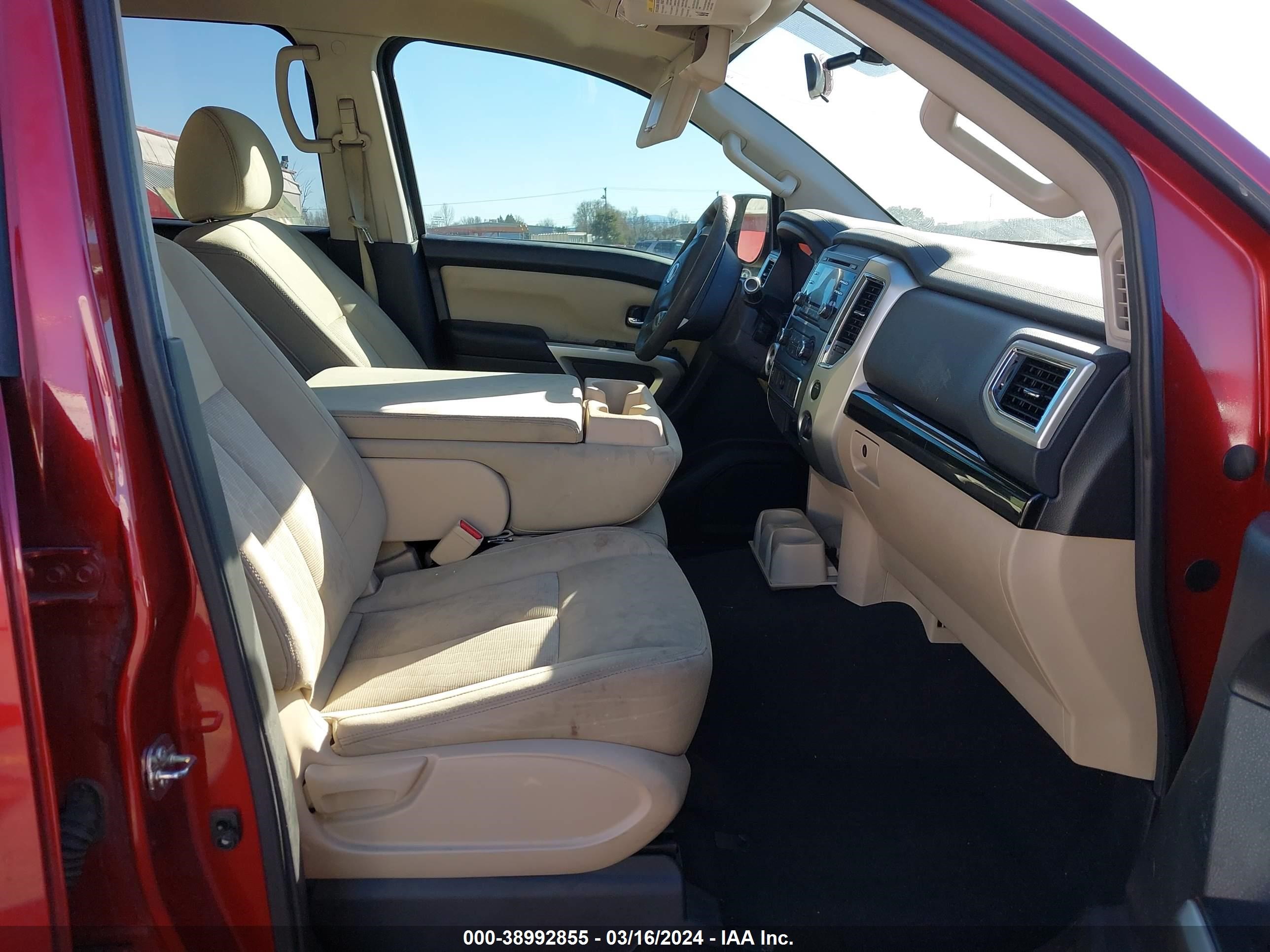 Photo 4 VIN: 1N6AA1EK1HN525355 - NISSAN TITAN 