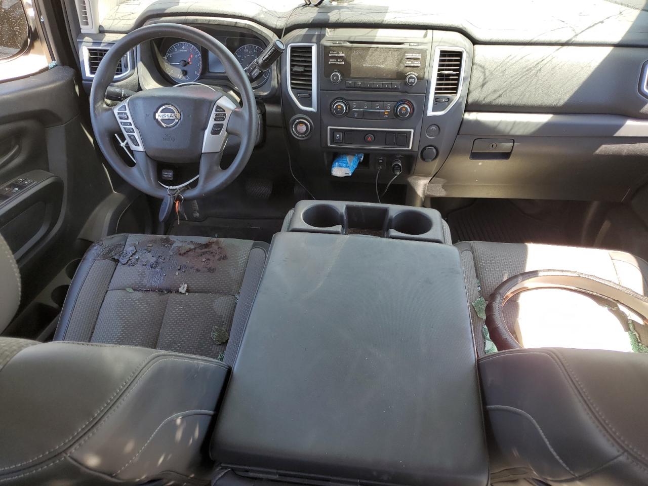 Photo 7 VIN: 1N6AA1EK6HN530213 - NISSAN TITAN 