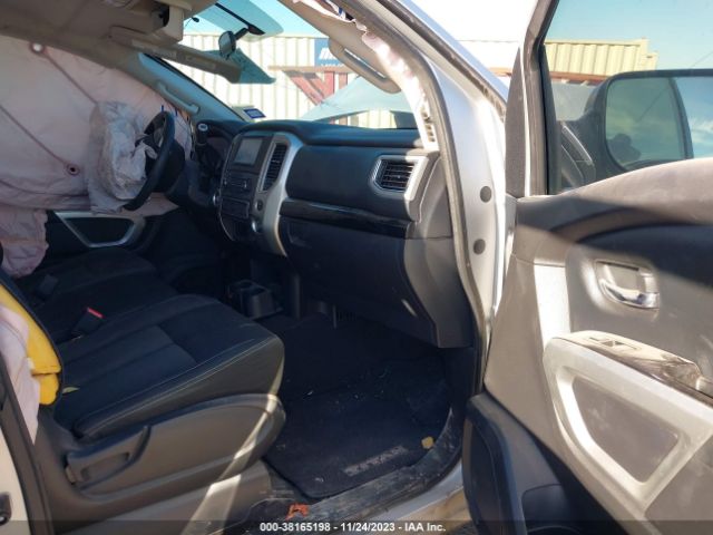 Photo 4 VIN: 1N6AA1EK6HN532818 - NISSAN TITAN 