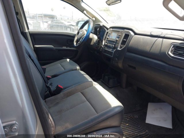 Photo 4 VIN: 1N6AA1EK6JN504796 - NISSAN TITAN 