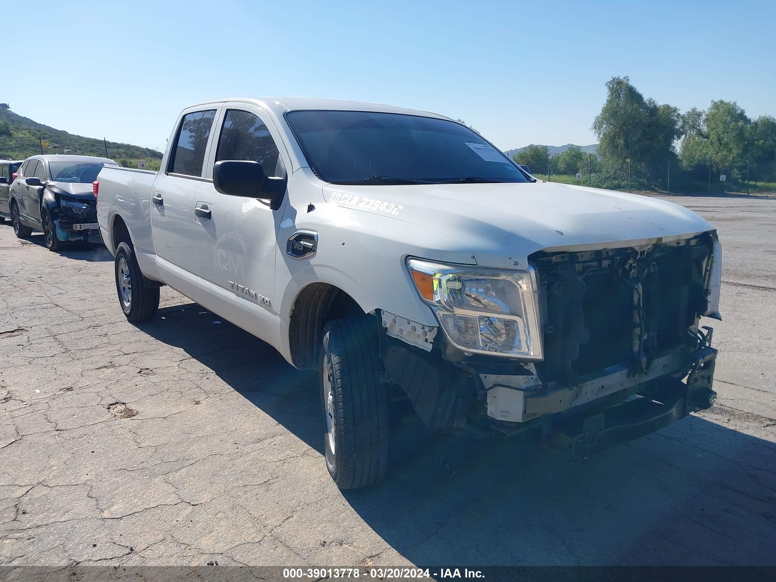 Photo 0 VIN: 1N6AA1F14HN553558 - NISSAN TERRANO 