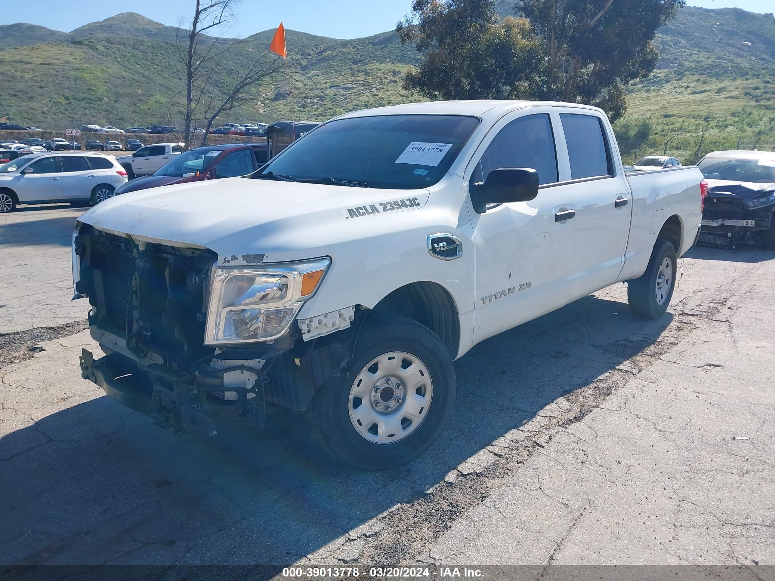 Photo 1 VIN: 1N6AA1F14HN553558 - NISSAN TERRANO 